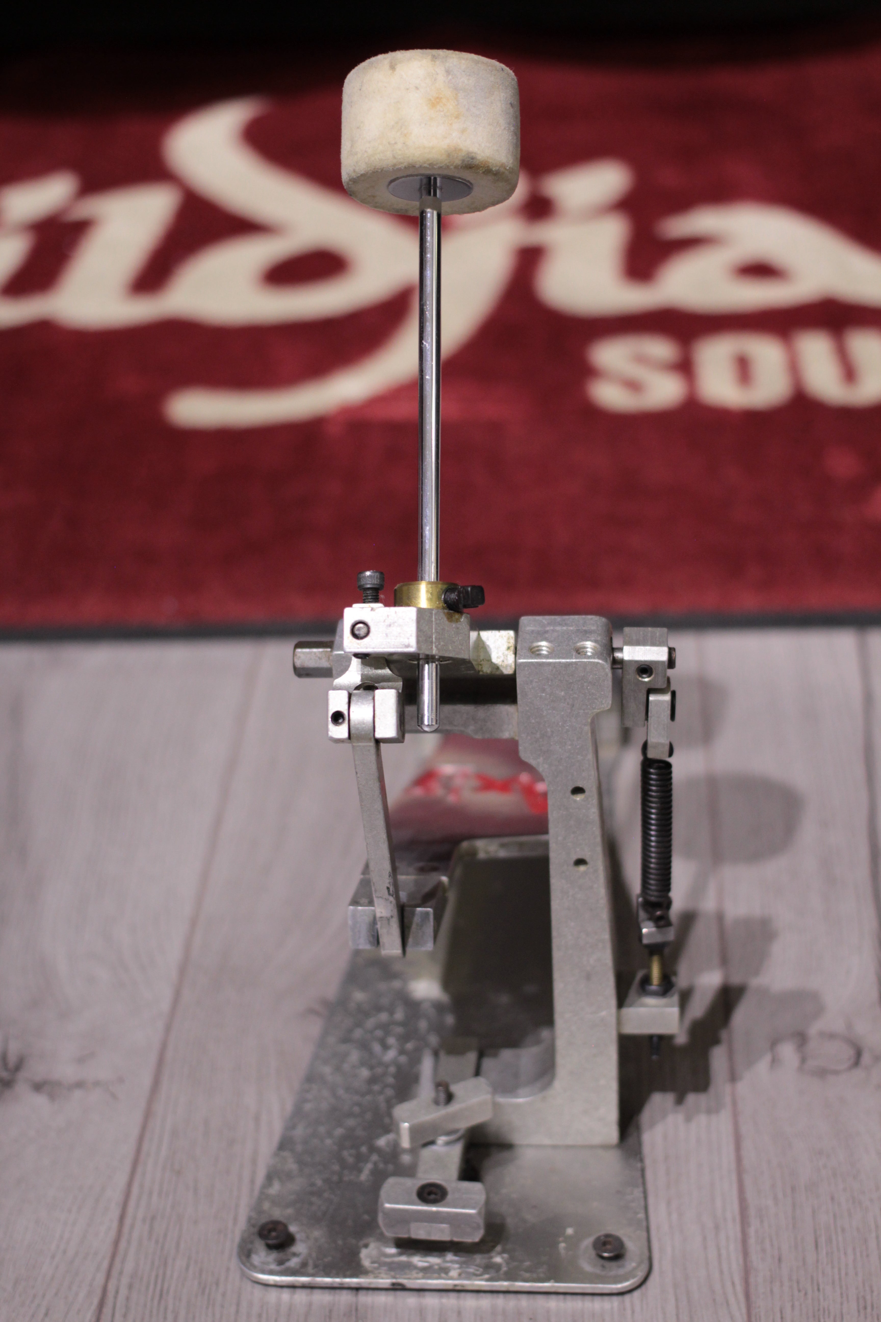 pedale axis usato - shortboard interamente in alluminio - direct drive con drive lever posizionabile. pedale velocissimo e molto preciso.